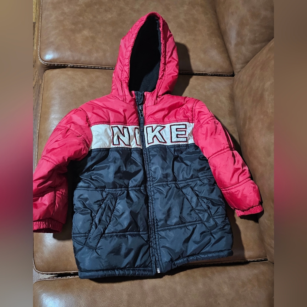 Nike Y2k Style Puffer Bubble Jacket Boys Toddler 5 Red Black Spell Out Fleece